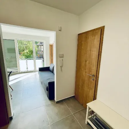 Lena Apartament