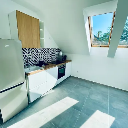 Lena Apartament