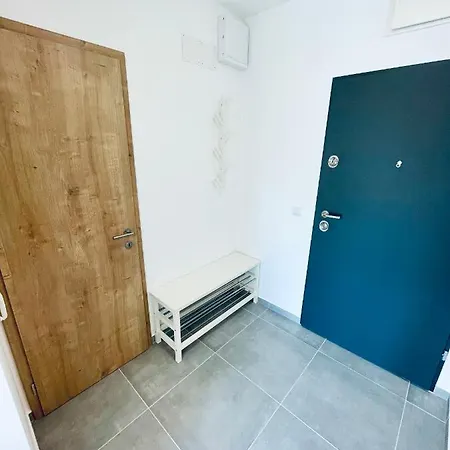 Lena Apartament *